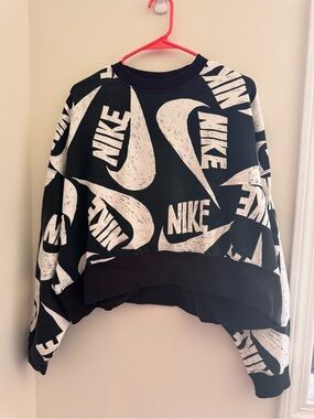 Nike Black and White Logo Pullover Sweatshirt